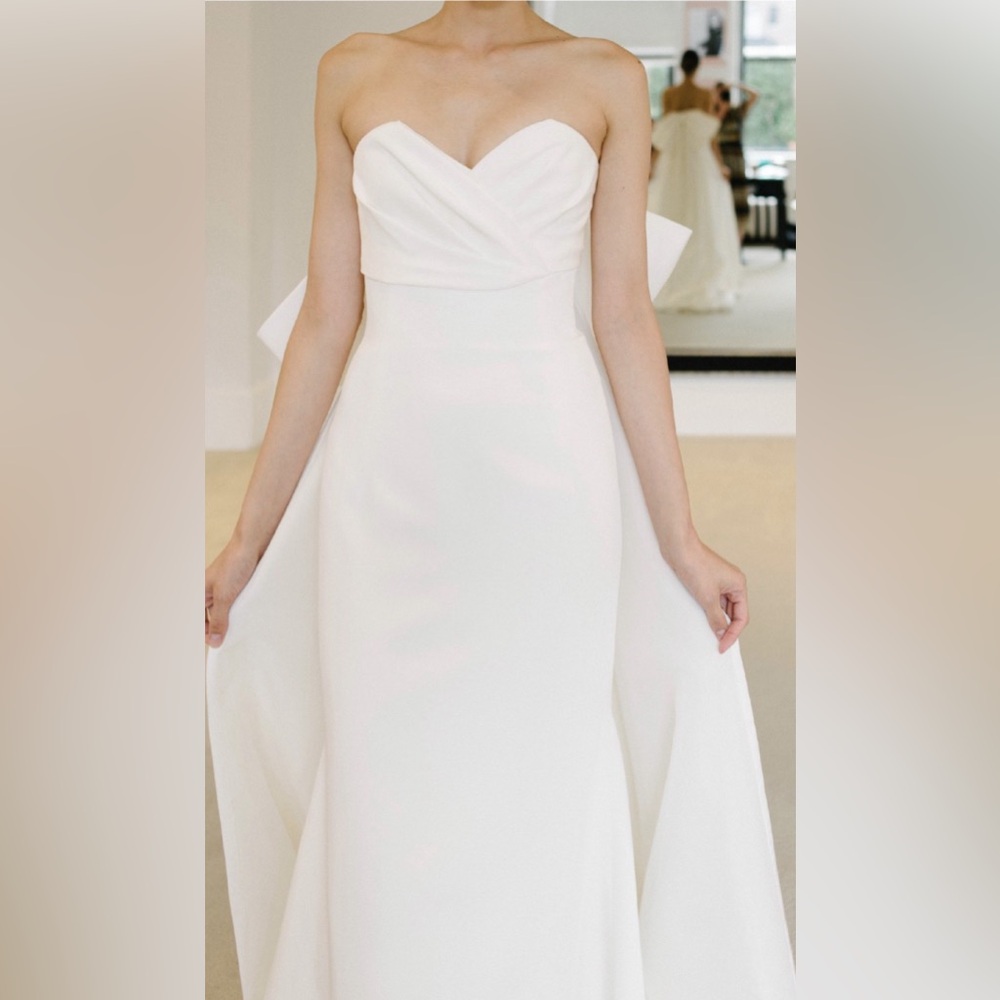 Carolina Herrera Fall 2019 Indira gown, new with tags